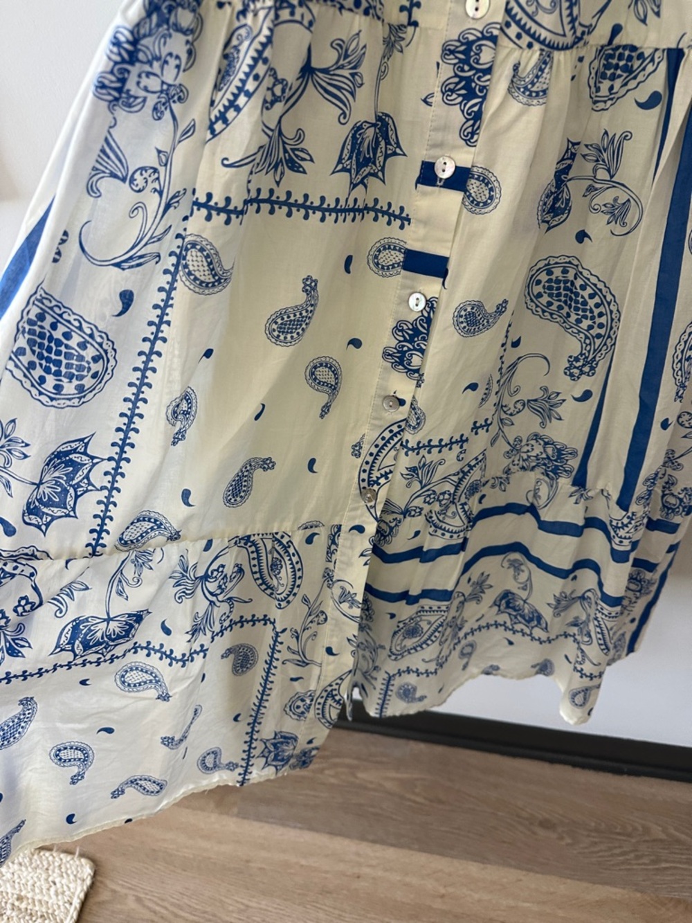 Ellen Tracy Blue and White Paisley Midi Wrap Dress Large - Picture 7 of 9